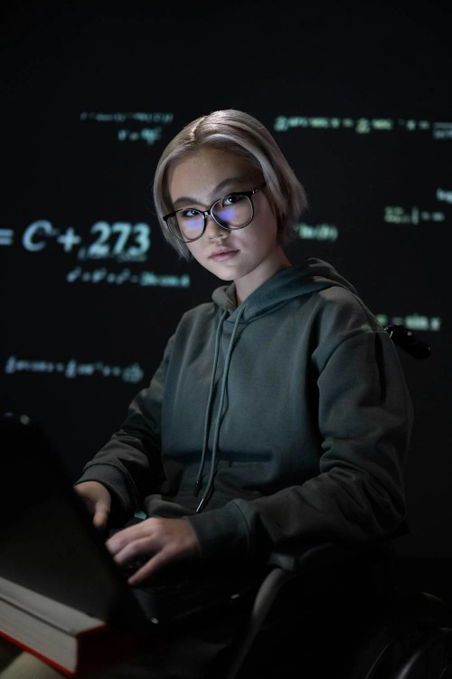 Aleksandra Dmitruka - Programmēšanas kursu dibinātāja